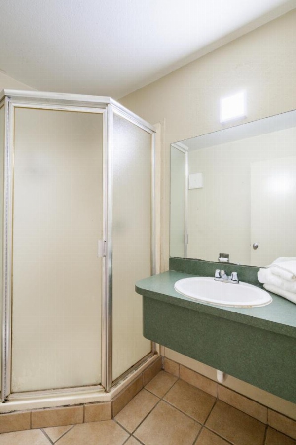 OYO Hotel Shreveport Airport North image 20