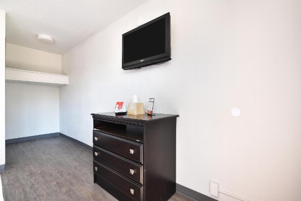 OYO Hotel Shreveport Airport North image 24